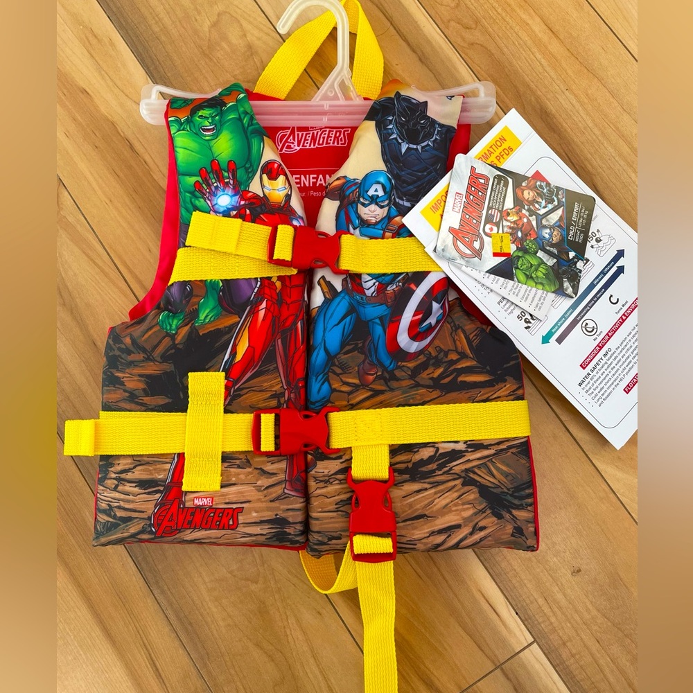 NWT Marvel Avenger’s Kids Swim Vest
